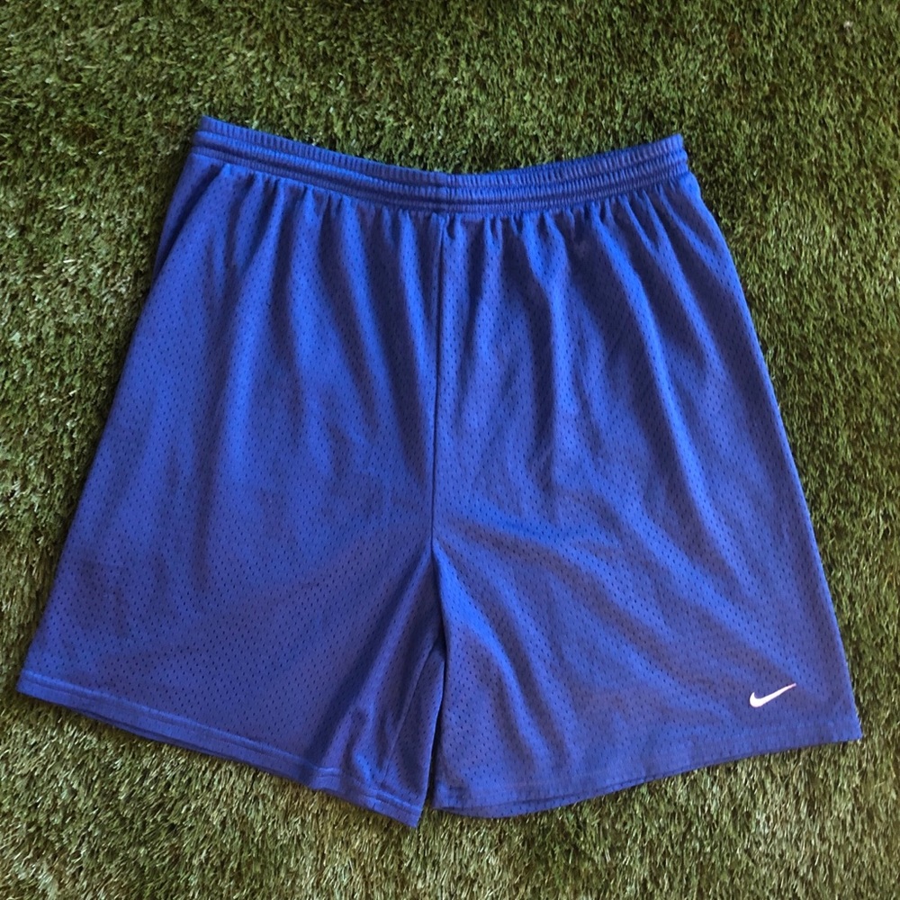 Vintage Nike basketball shorts silver tag